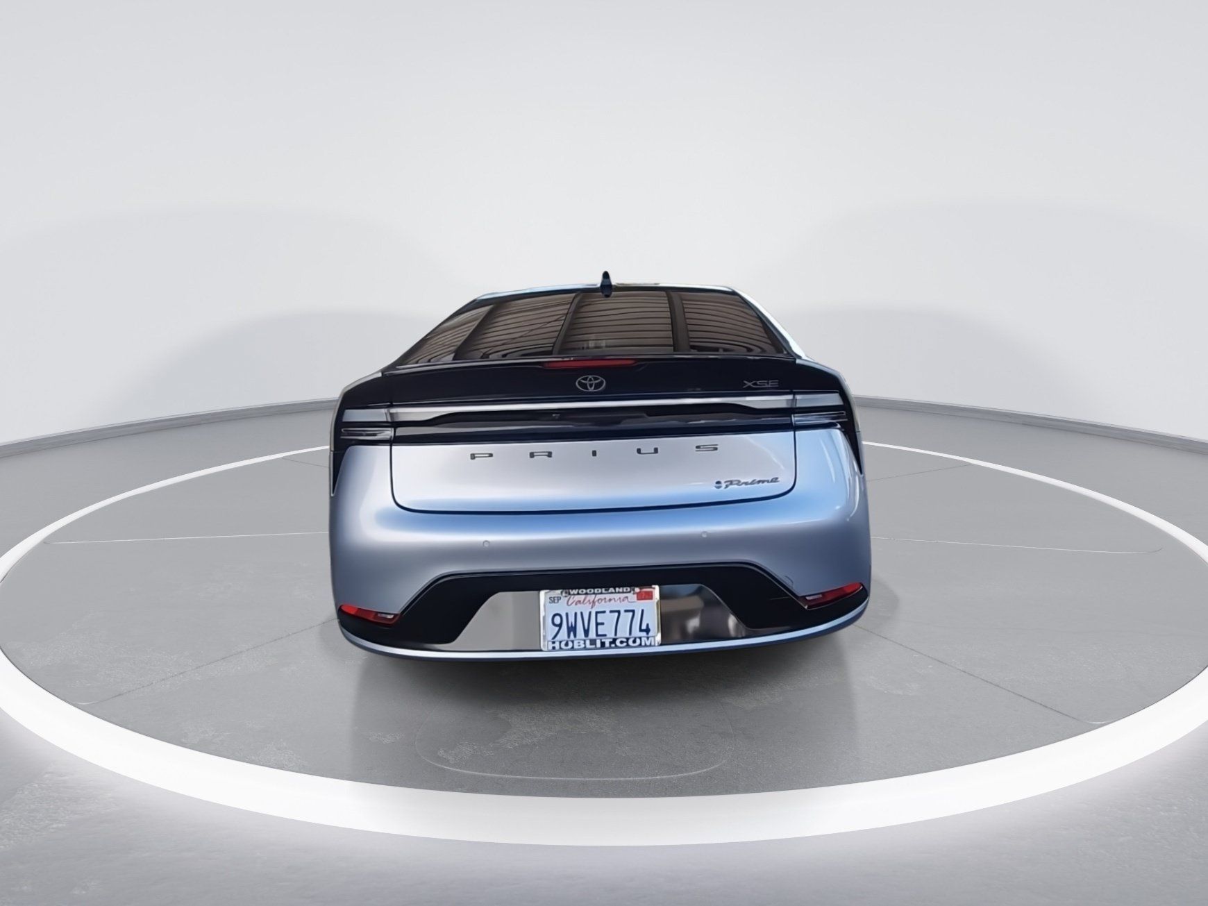 Used 2023 Toyota Prius Prime Premium FWD image 7