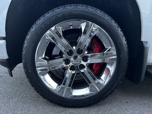 Used 2019 Chevrolet Silverado 1500 High Country image 8