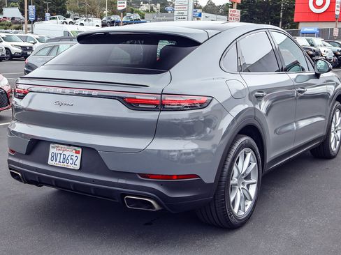 Used 2021 Porsche Cayenne Coupe AWD/4WD image 21