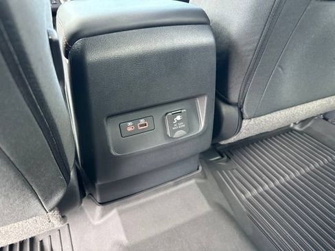 Used 2023 Nissan Frontier PRO-4X w/ Pro Convenience Package AWD/4WD image 16
