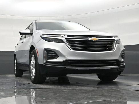 Used 2022 Chevrolet Equinox LT FWD image 27
