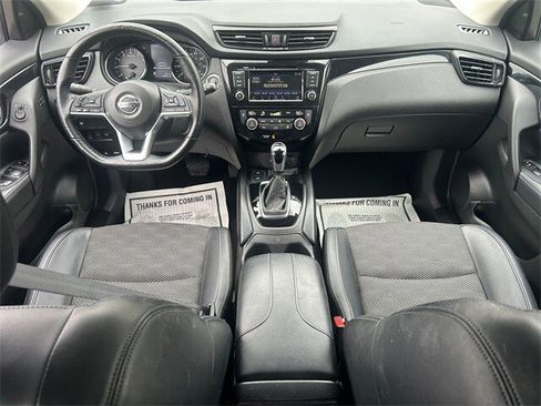 Certified 2022 Nissan Rogue Sport SV w/ Technology Package image 10