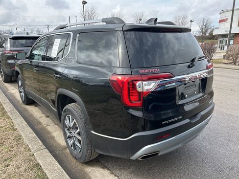 Used 2023 GMC Acadia SLT image 4