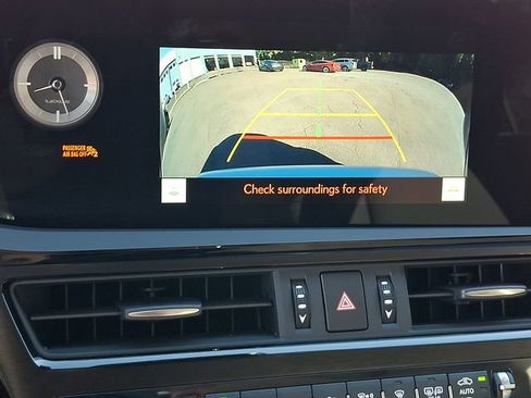 Used 2024 Lexus ES 350 image 23