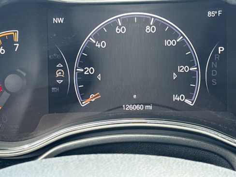 Used 2014 Jeep Grand Cherokee Limited w/ Mopar Chrome Edition Group RWD image 29