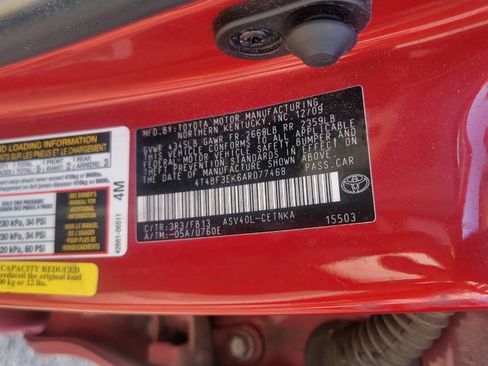 Used 2010 Toyota Camry LE FWD image 29