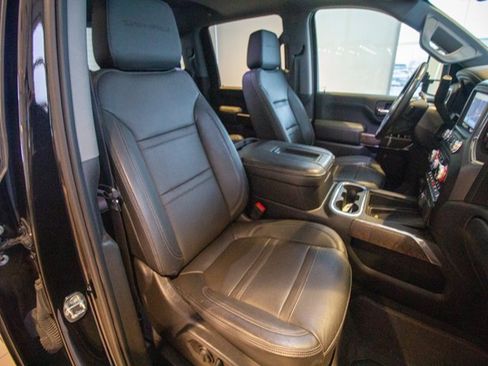 Used 2022 GMC Sierra 3500 Denali w/ Denali Ultimate Package image 18