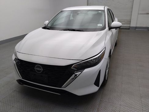 Used 2025 Nissan Sentra S FWD image 15