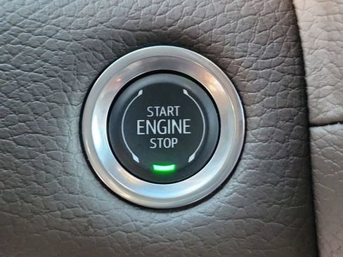 Used 2024 GMC Yukon XL Denali RWD image 36
