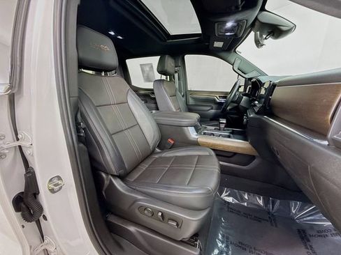 Used 2023 Chevrolet Silverado 1500 High Country w/ High Country Premium Package image 29