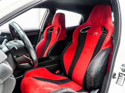 Used 2019 Honda Civic Type R image 31