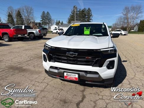 Certified 2025 Chevrolet Colorado Z71 w/ Technology Package AWD/4WD image 9