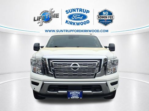 Used 2021 Nissan Titan SV w/ SV Convenience Package AWD/4WD image 30