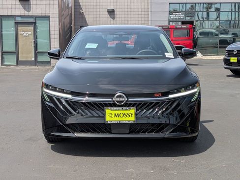 New 2026 Nissan Sentra SR w/ Floor Mat Package image 4