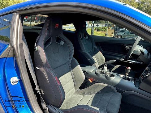 Used 2017 Ford Mustang Shelby GT350R w/ GT350R Equipment Group 920A image 9