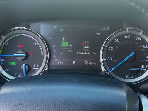 Used 2022 Toyota Highlander Limited image 11