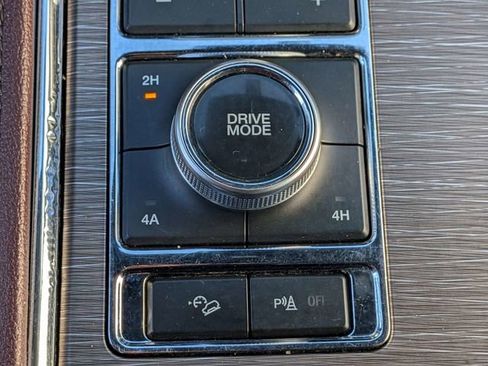 Used 2022 Ford Expedition Max Limited image 25