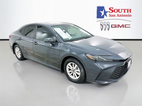 Used 2025 Toyota Camry LE FWD image 1