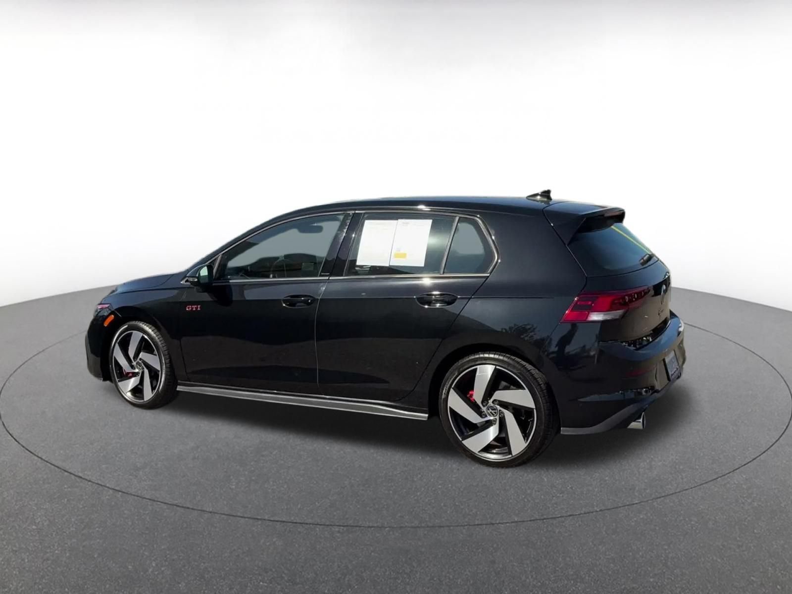 Used 2026 Volkswagen Golf S FWD image 9