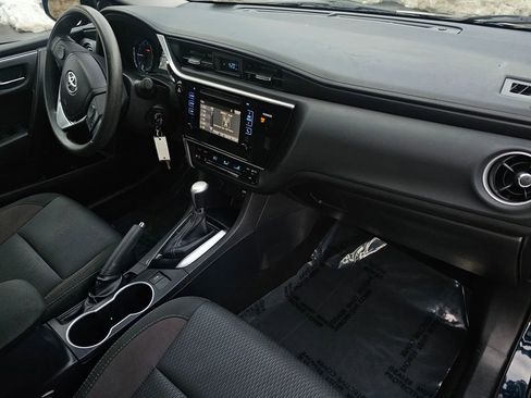 Used 2017 Toyota Corolla LE w/ Carpet Mat Package (TMS) image 20