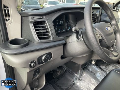 Used 2022 Ford E-Transit Medium Roof image 20