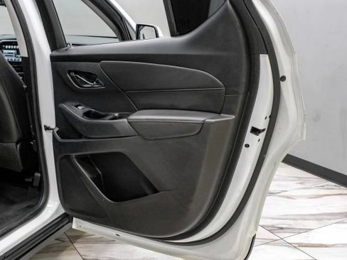 Used 2019 Chevrolet Traverse RS w/ LPO, Floor Liner Package FWD image 53