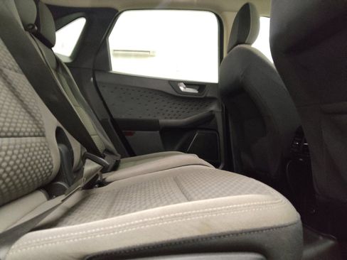 Used 2020 Ford Escape SE FWD image 19