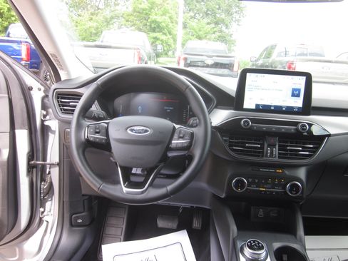 Used 2024 Ford Escape Active AWD/4WD image 12