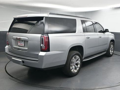 Used 2017 GMC Yukon XL SLT image 8