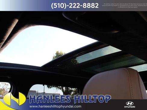 Used 2022 Hyundai Santa Fe Calligraphy image 16