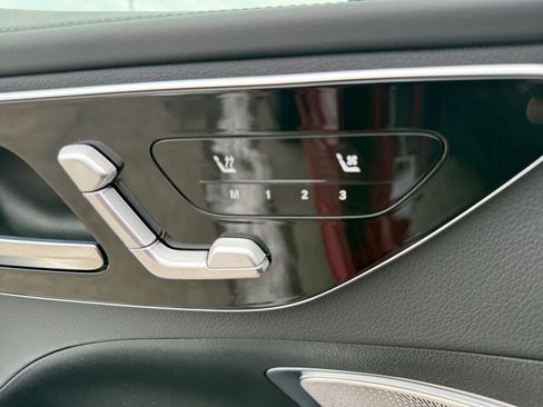 Certified 2025 Mercedes-Benz C 300 4MATIC Sedan image 25