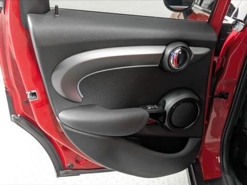 Used 2022 MINI Cooper S image 18