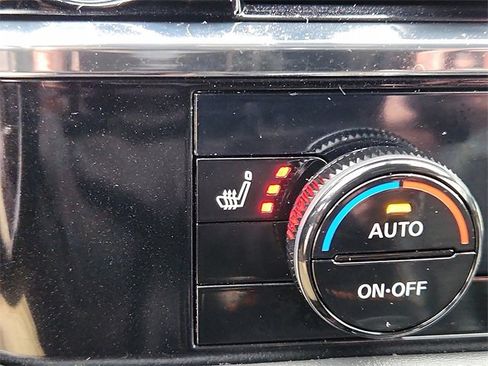 Used 2025 Nissan Pathfinder Rock Creek image 13