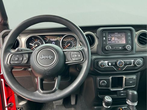 Certified 2020 Jeep Wrangler Sport AWD/4WD image 13