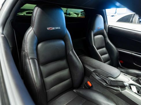 Used 2007 Chevrolet Corvette Z06 w/ Preferred Equipment Group RWD image 13