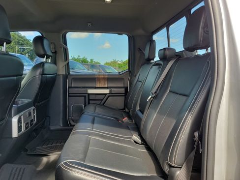 Used 2019 Ford F150 Lariat RWD image 17