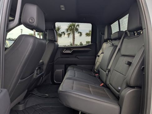 Certified 2025 Chevrolet Silverado 1500 High Country w/ High Country Premium Package AWD/4WD image 18