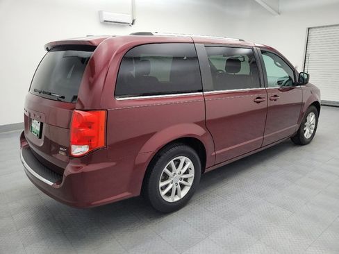 Used 2018 Dodge Grand Caravan SXT FWD image 10