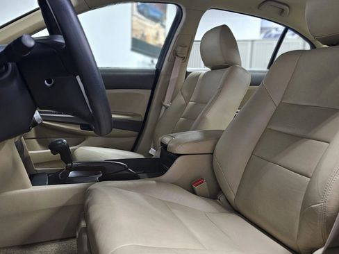 Used 2010 Honda Accord LX-P image 9