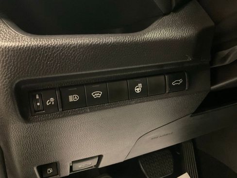 Used 2025 Toyota RAV4 XLE w/ Convenience Package image 14