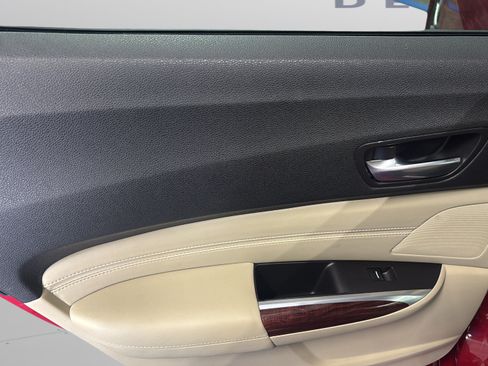 Used 2017 Acura TLX w/ Technology Package FWD image 14