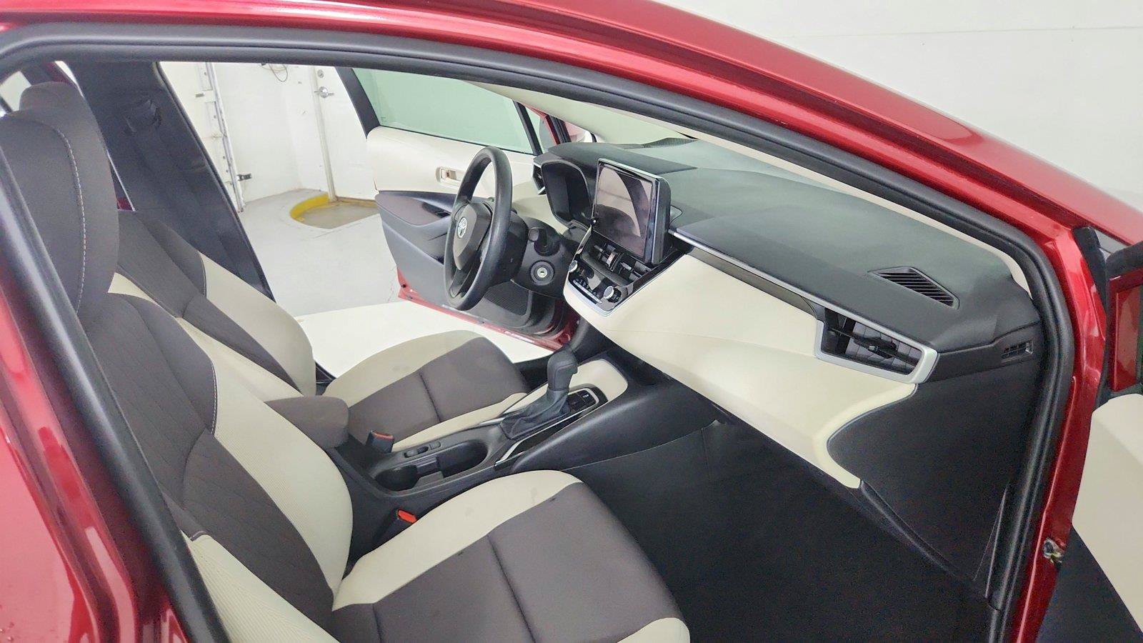 Used 2026 Toyota Corolla LE FWD image 26