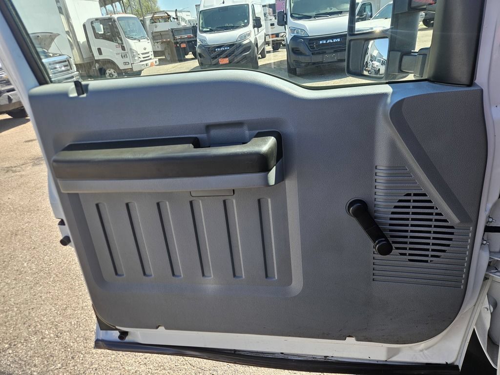Used 2011 Ford F450 XL w/ High Capacity Trailer Tow Pkg RWD image 19