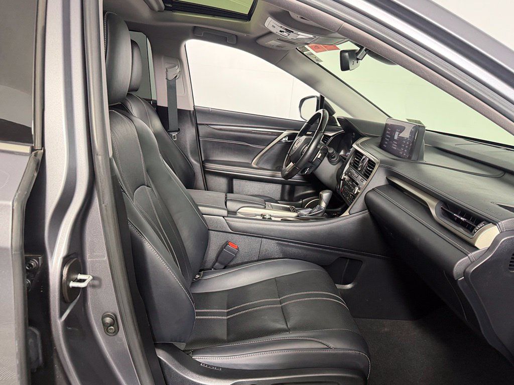 Used 2020 Lexus RX 350L Luxury w/ Accessory Package FWD image 24