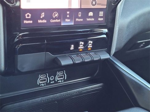 Certified 2025 RAM 1500 Big Horn image 12