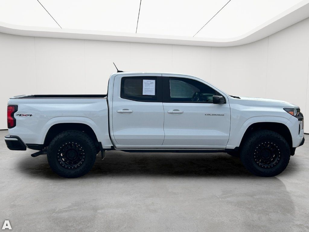 Used 2024 Chevrolet Colorado LT w/ LT Convenience Package AWD/4WD image 6