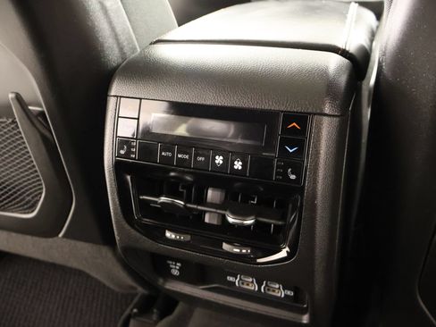 Used 2024 Jeep Grand Cherokee L Summit w/ Advanced Protech Group IV AWD/4WD image 18