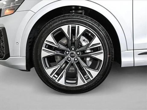 New 2026 Audi Q8 Premium Plus AWD/4WD image 25
