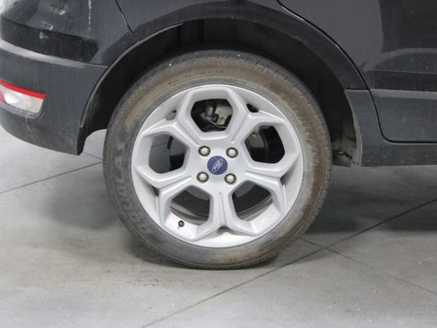 Used 2021 Ford EcoSport SE w/ SE Convenience Package image 12