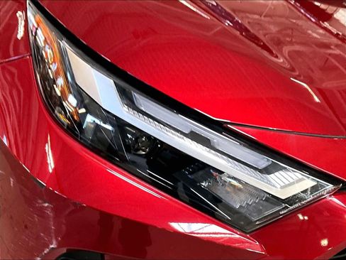 Used 2023 Toyota RAV4 XLE Premium image 33